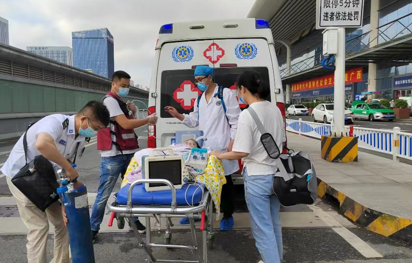 富平县救护车出租公司